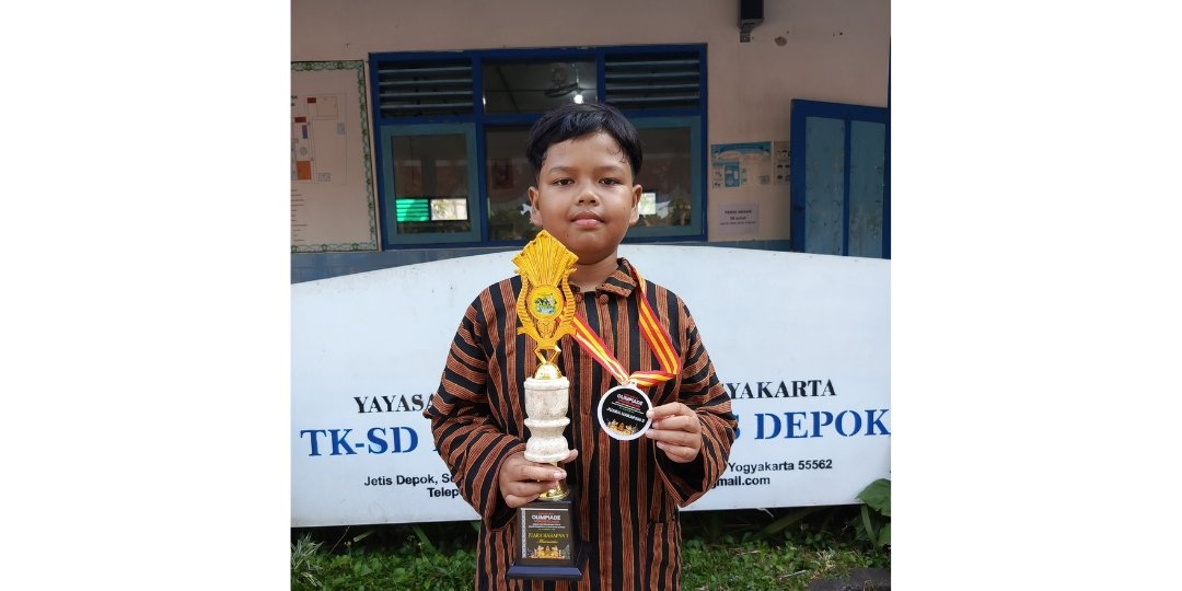 Prestasi Auzora Karavela Piala Dinas Pendidikan